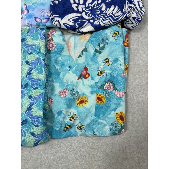 Lot Of 5 Womens Size M Printed Scrub Tops - Picture 2 of 6